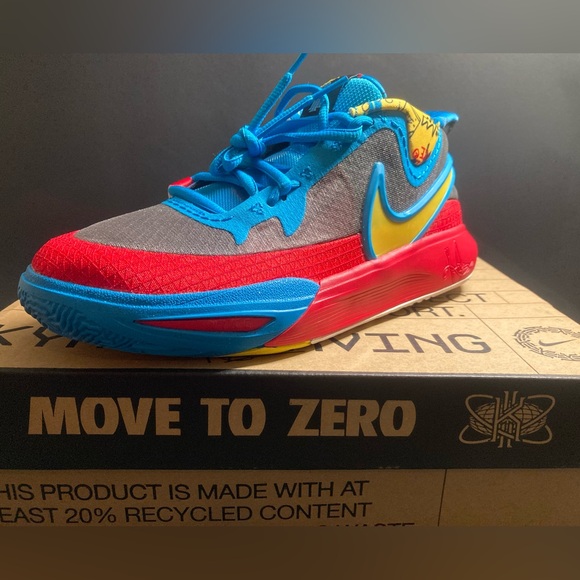 Nike Kyrie 8 GO SE (GS) YOUTH 6, Basketball, Red, Yellow , Blue Shoes, Irving - Picture 3 of 8